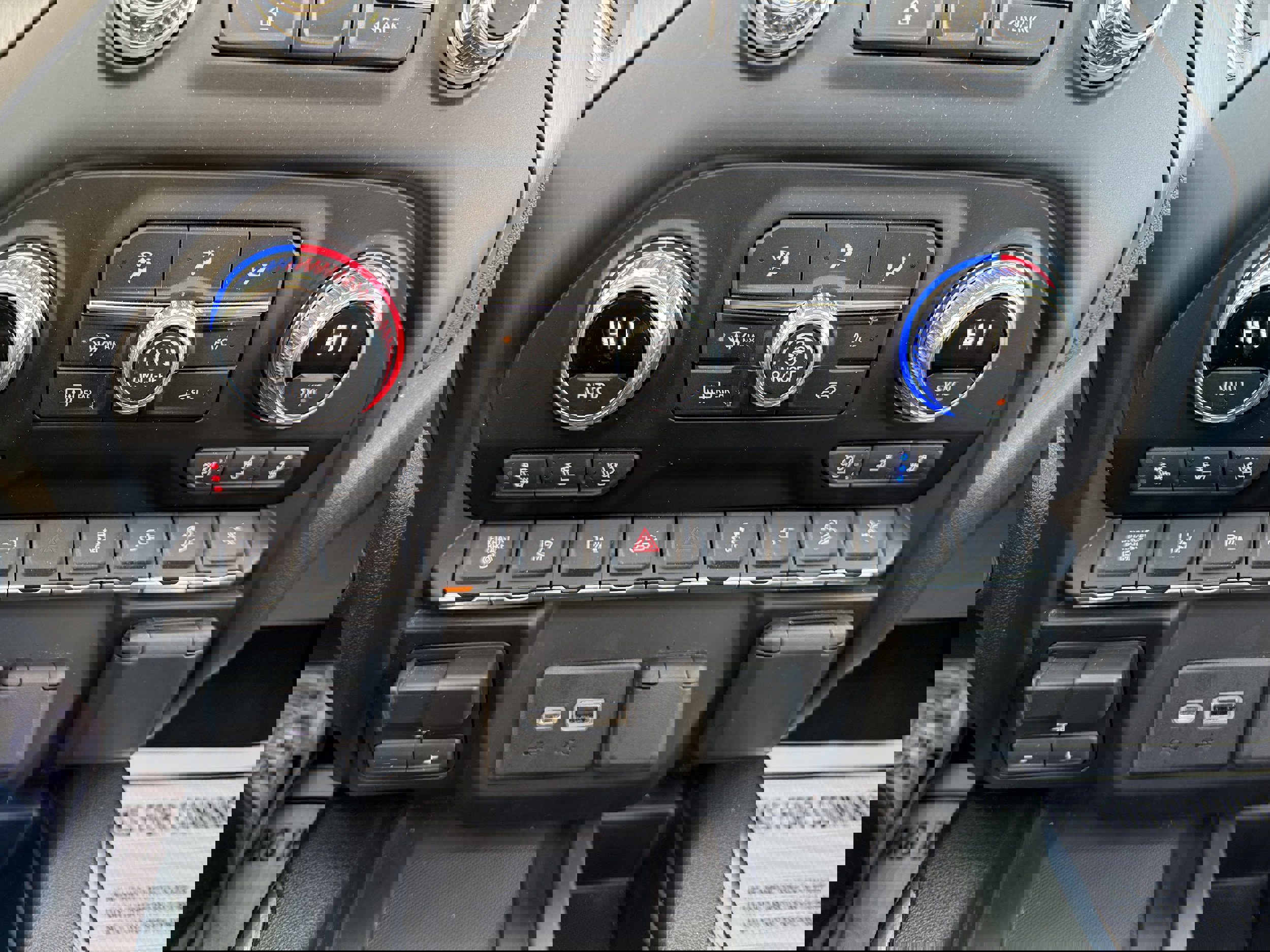 Used 2021 GMC Sierra 2500 Denali w/ Denali Ultimate Package image 21