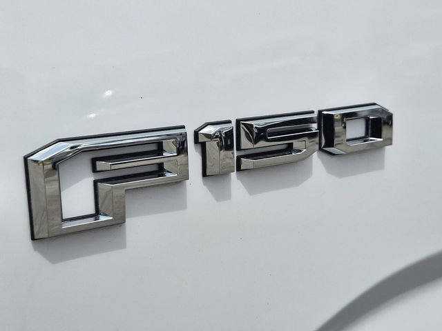 Used 2016 Ford F150 XLT w/ Equipment Group 302A Luxury AWD/4WD image 13