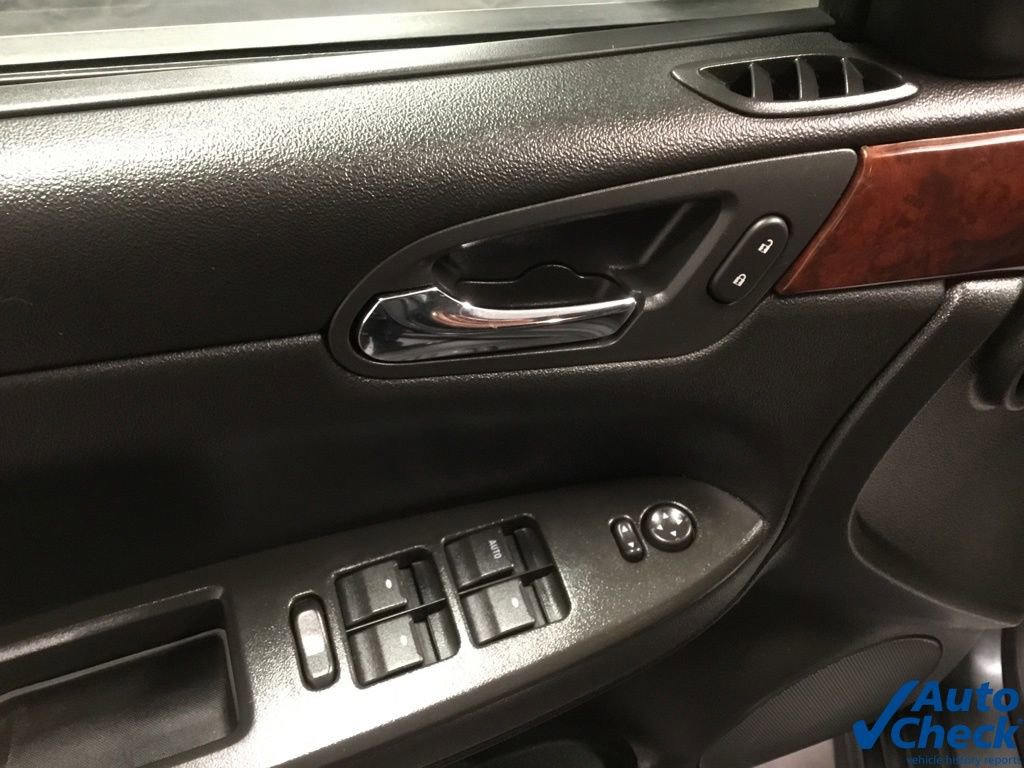Used 2010 Chevrolet Impala LS image 19