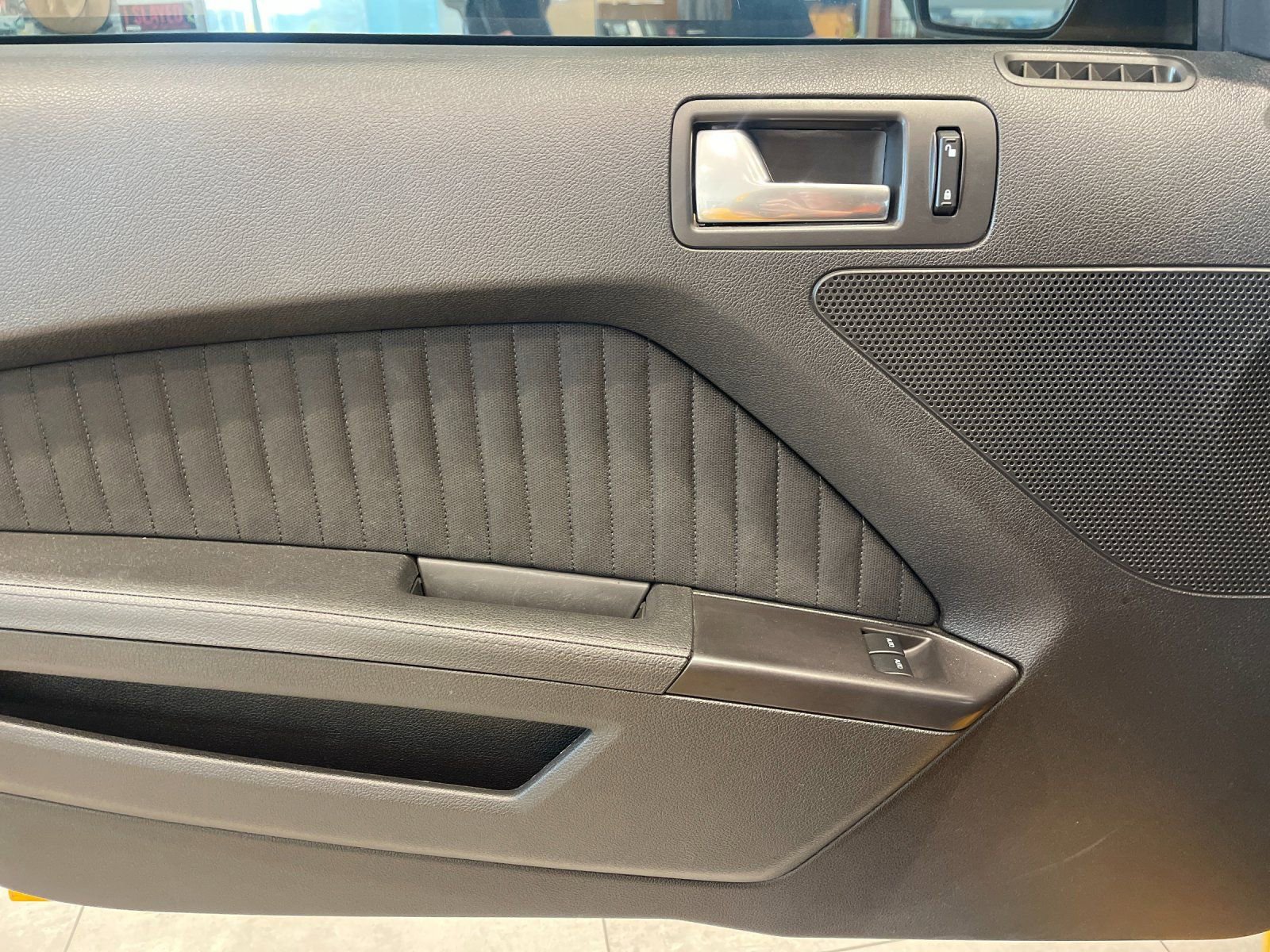 Used 2013 Ford Mustang Boss 302 w/ Boss 302 Accessory Pkg image 12