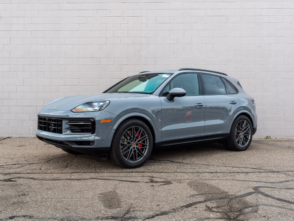 New 2026 Porsche Cayenne S