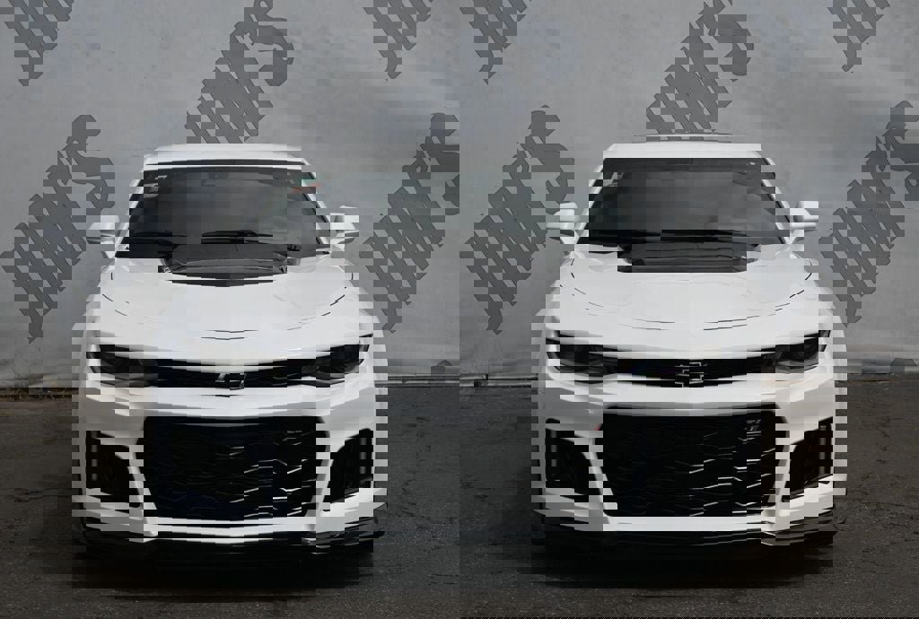Used 2023 Chevrolet Camaro ZL1 image 2