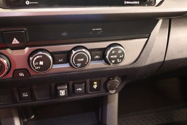 Used 2020 Toyota Tacoma TRD Off-Road AWD/4WD image 21