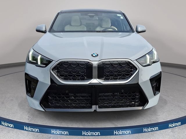 New 2026 BMW X2 xDrive28i w/ Technology Package AWD/4WD image 2