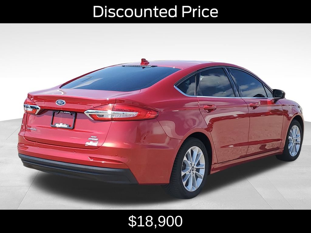 Used 2020 Ford Fusion SE FWD image 3