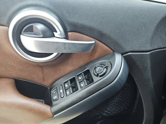 Used 2016 FIAT 500X Lounge FWD image 25
