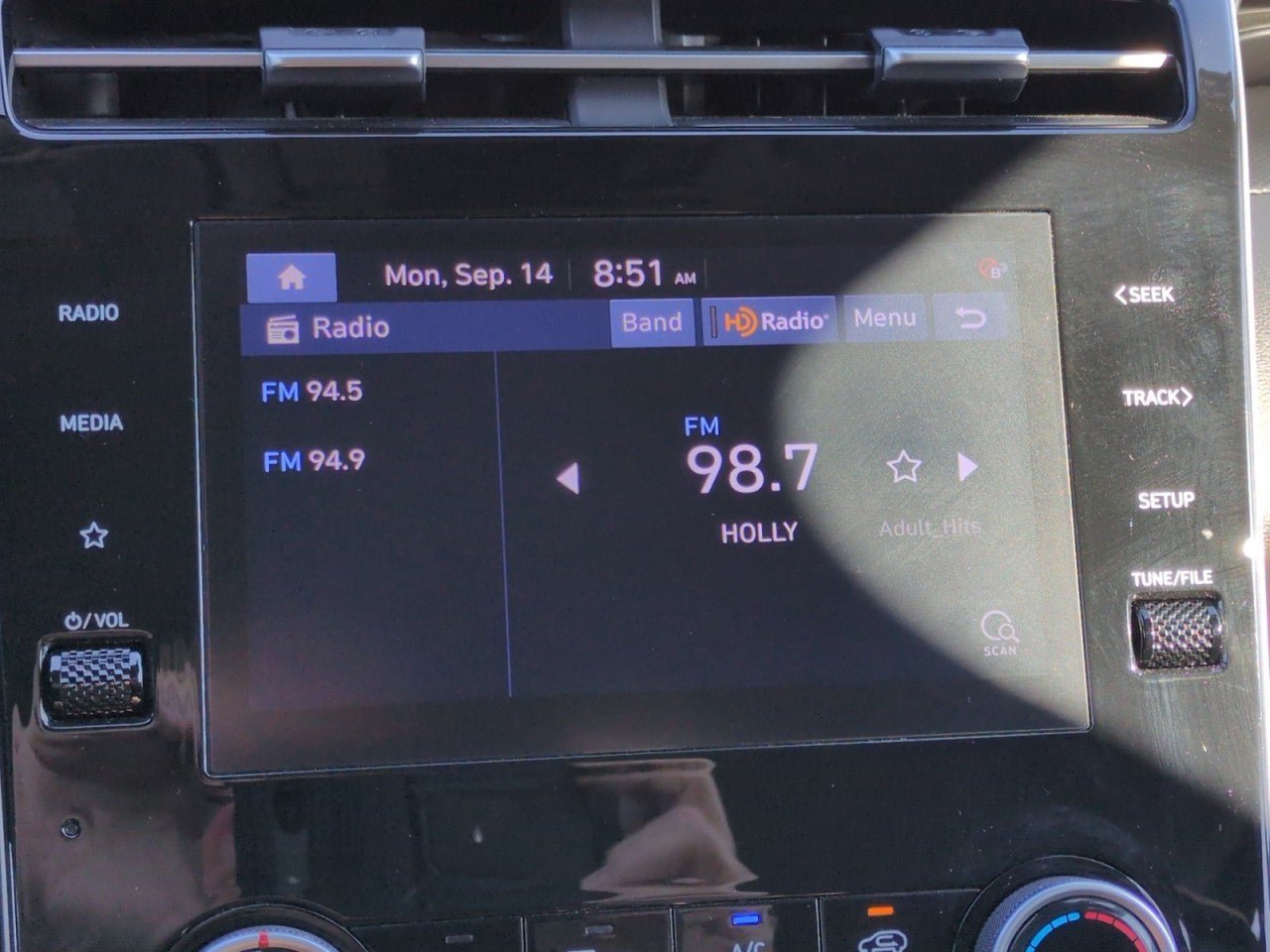 Used 2022 Hyundai Tucson SEL FWD image 19