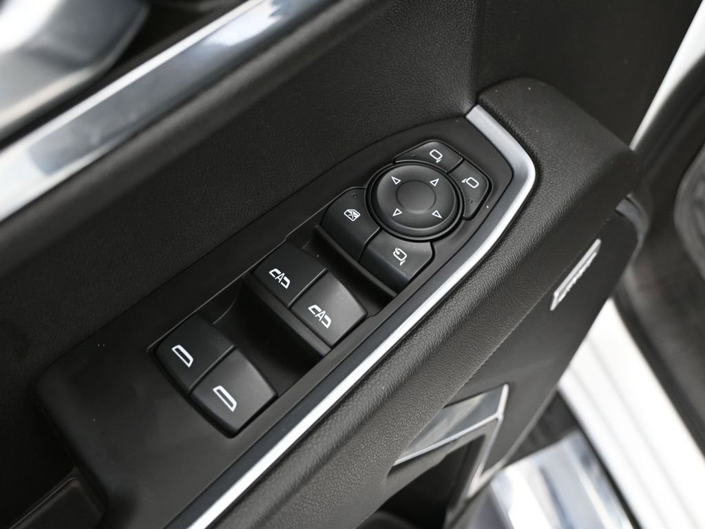 Used 2023 Chevrolet Silverado 1500 LTZ image 23