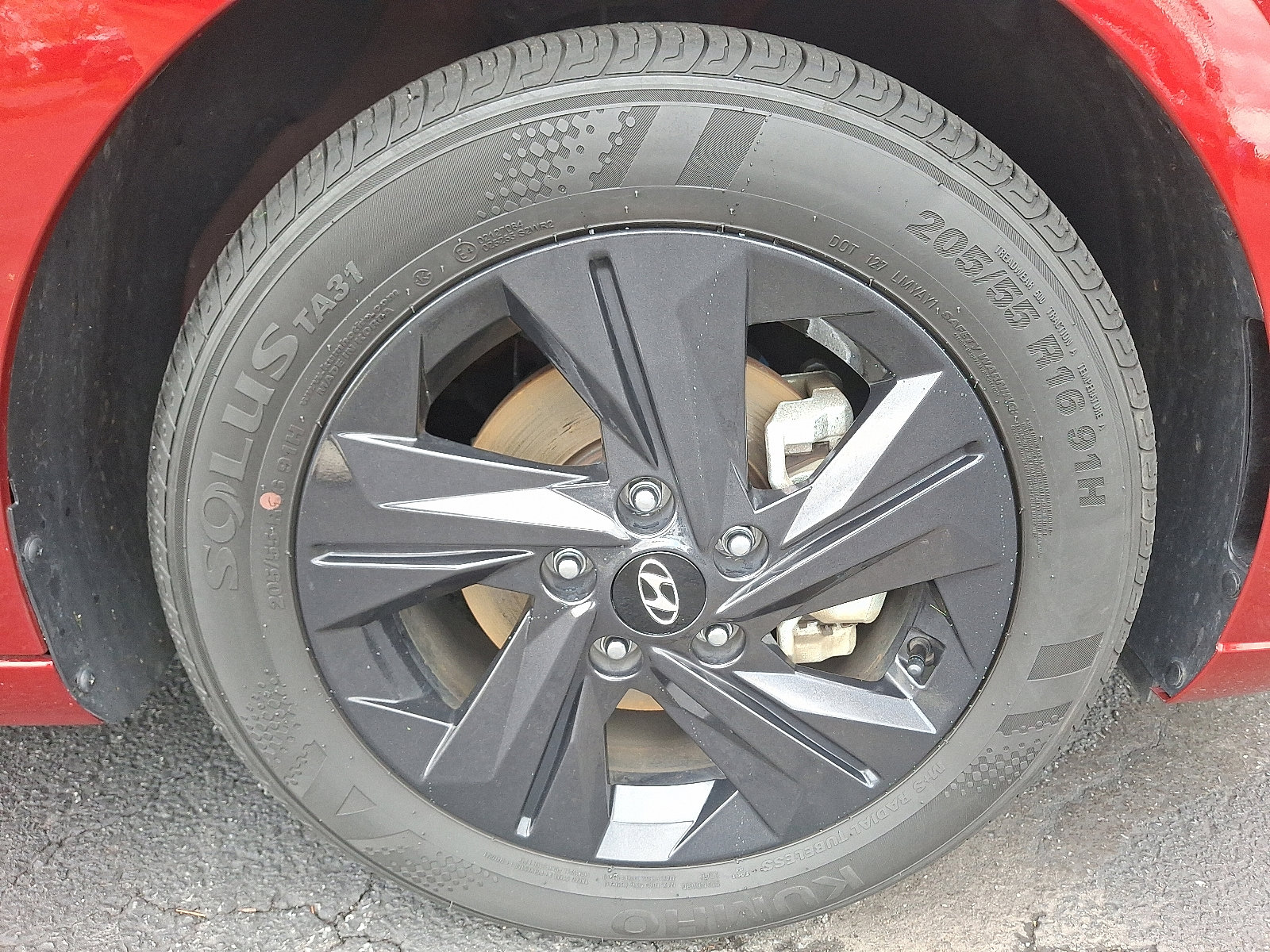 Used 2023 Hyundai Elantra Blue w/ Preferred Accessory Package image 8