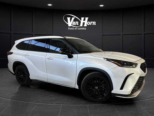 Used 2023 Toyota Highlander XSE image 41