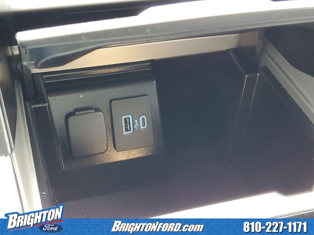 Certified 2022 Ford Explorer XLT w/ Equipment Group 202A image 26