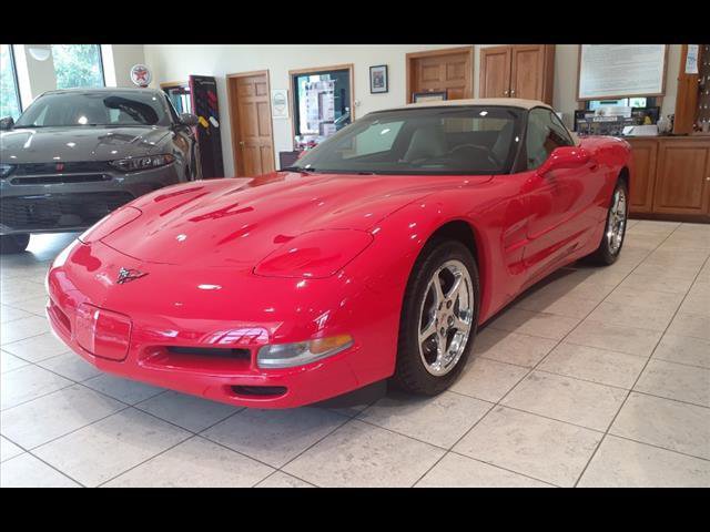 Used 2000 Chevrolet Corvette Base w/ Performance Handling Pkg image 23
