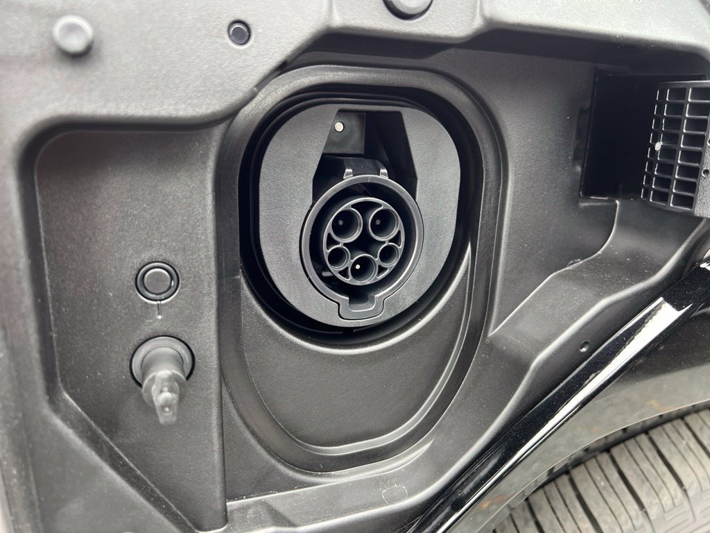 New 2026 Toyota RAV4 SE AWD/4WD image 9