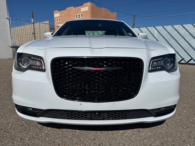 Used 2023 Chrysler 300 S w/ Comfort Group RWD image 8