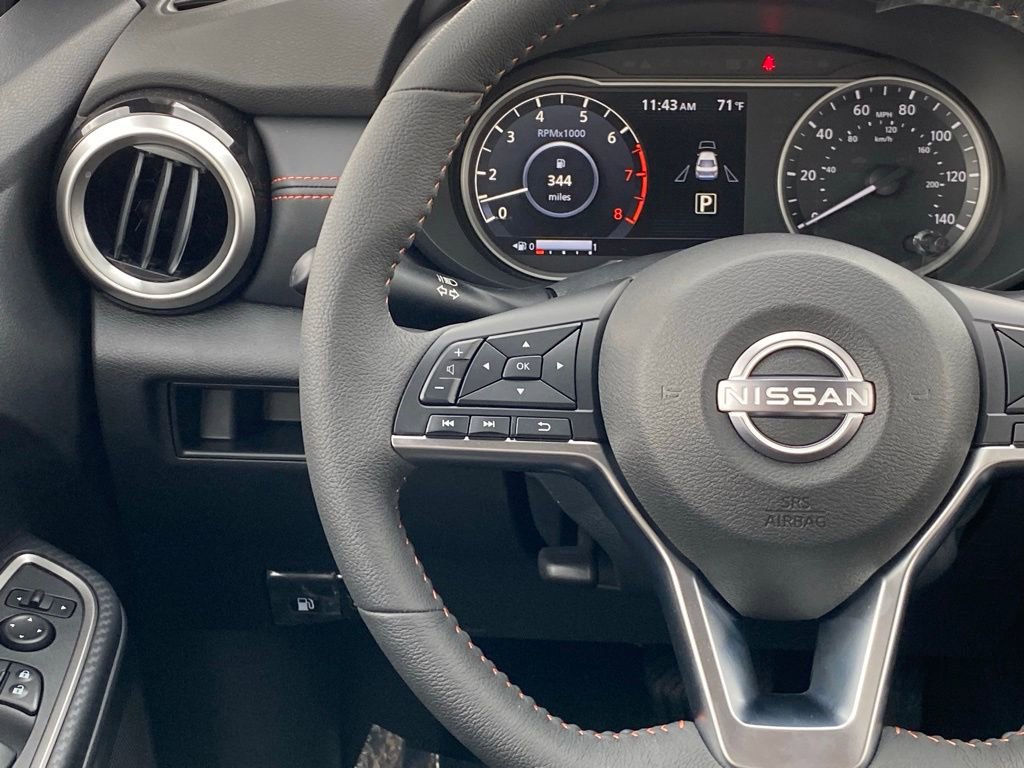 New 2025 Nissan Versa SR w/ Trunk Package image 20