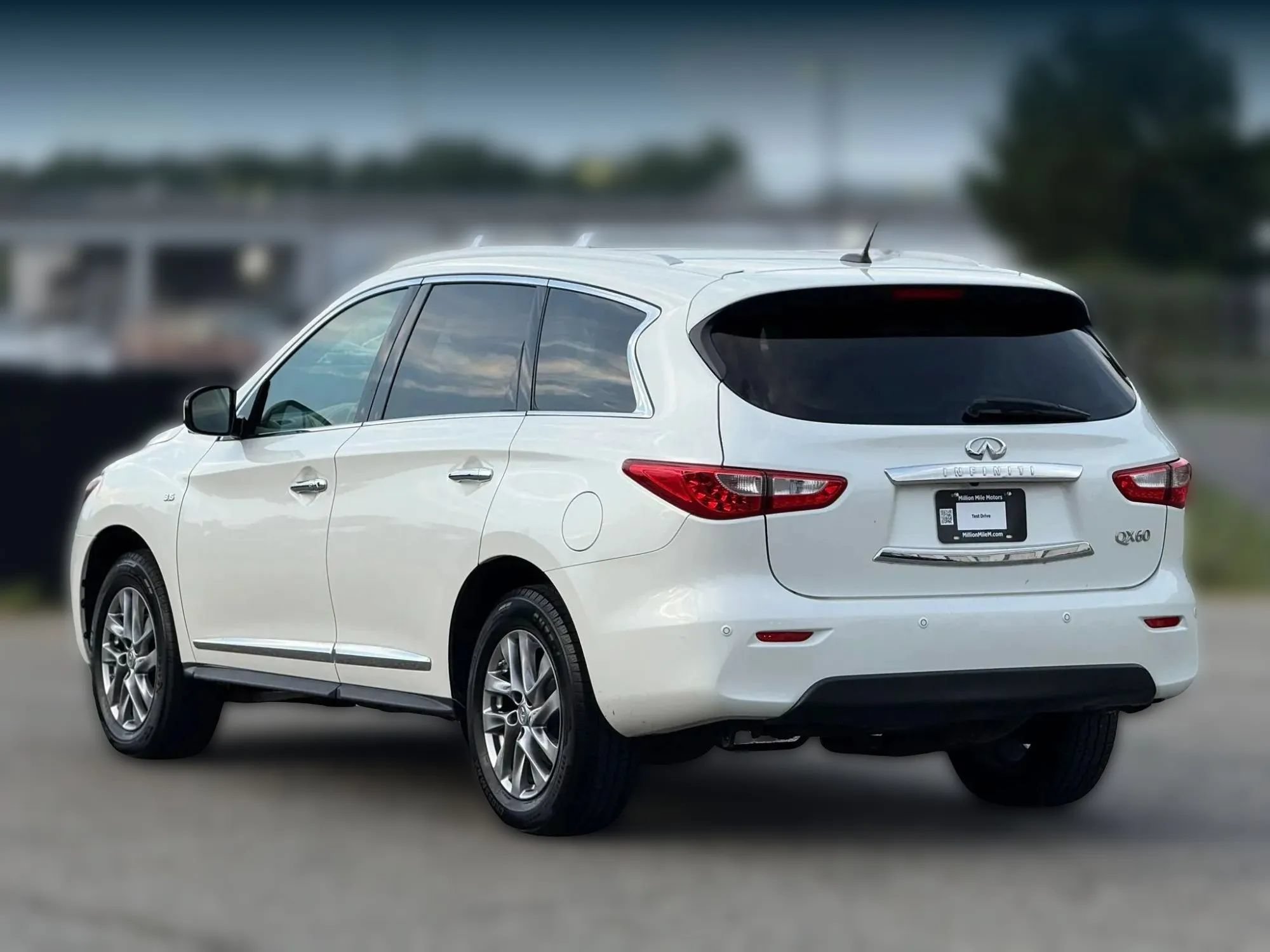 Used 2015 INFINITI QX60 Luxe w/ Premium Plus Package AWD/4WD image 9