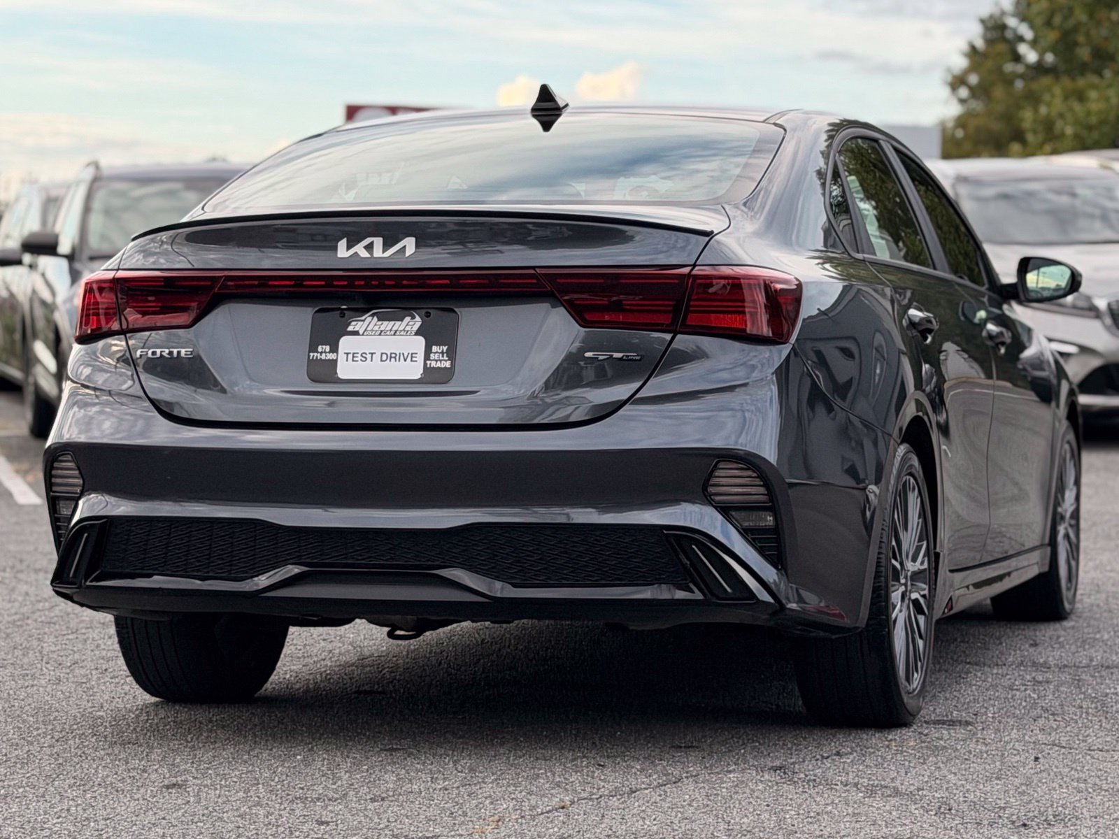 Used 2022 Kia Forte GT-Line w/ GT-Line Premium Package FWD image 5