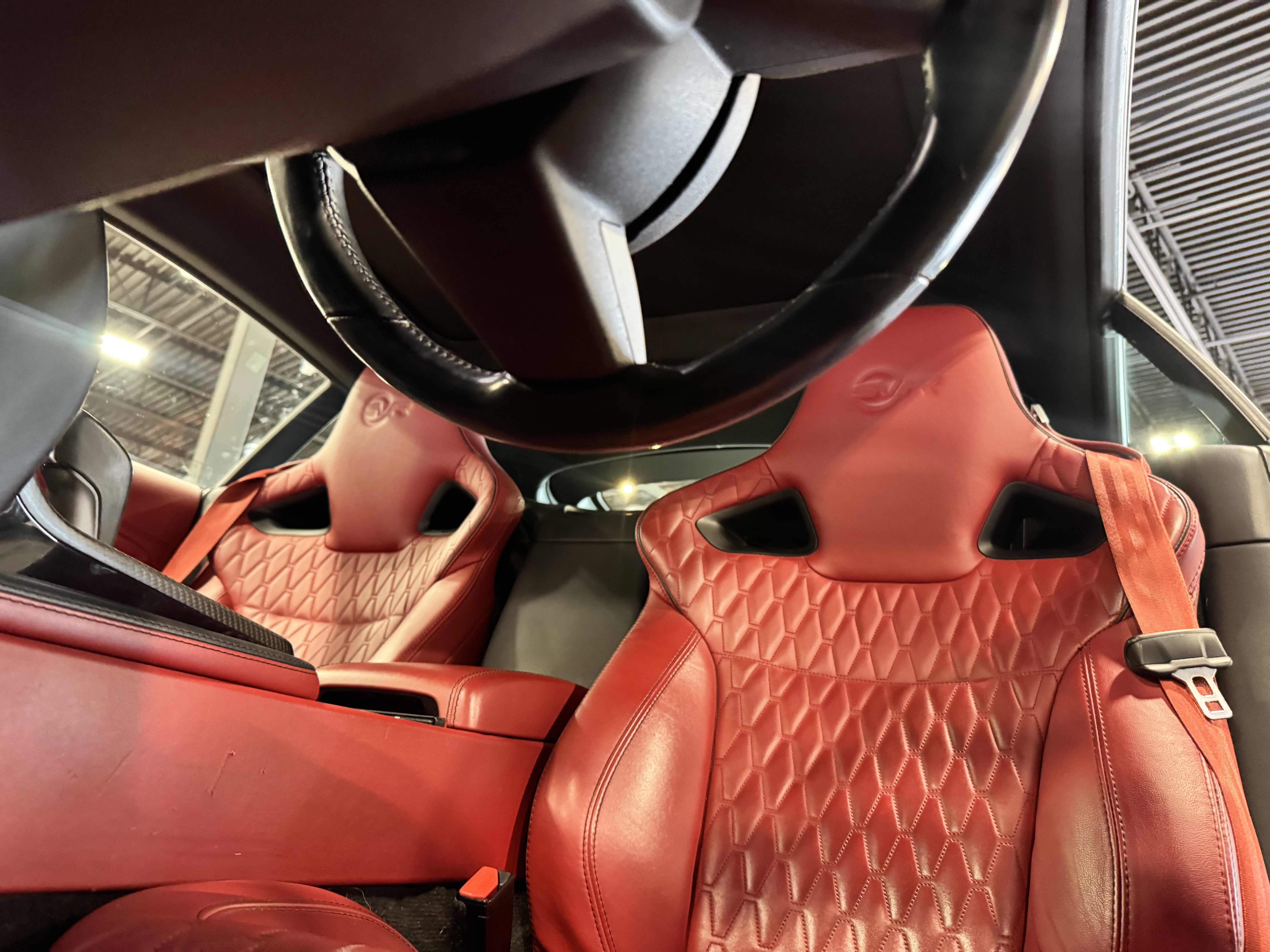 Used 2017 Jaguar F-TYPE SVR image 29