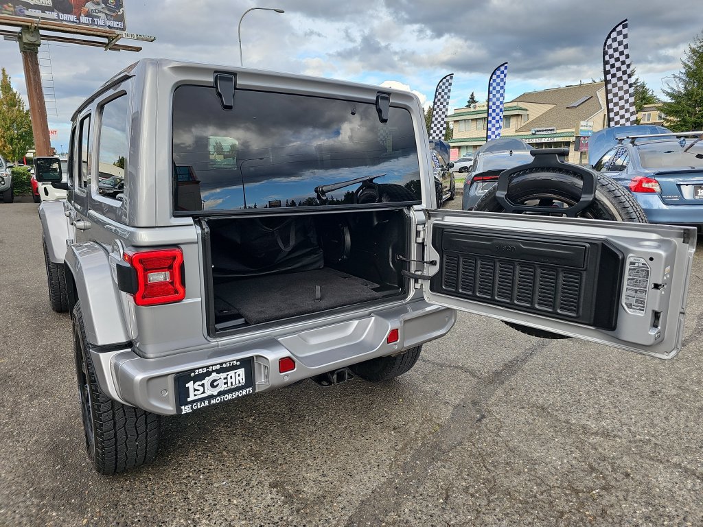 Used 2021 Jeep Wrangler Unlimited Sahara AWD/4WD image 18