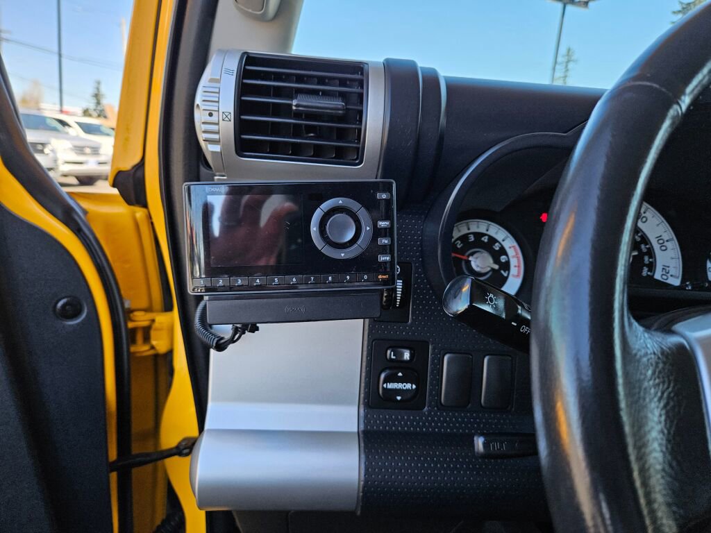 Used 2007 Toyota FJ Cruiser 4WD image 23
