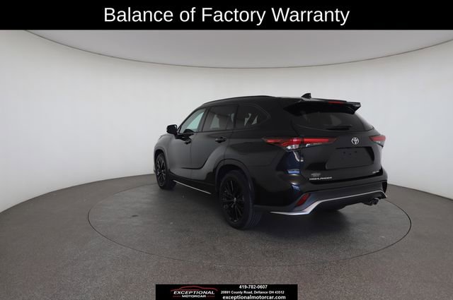 Used 2025 Toyota Highlander XSE AWD/4WD image 12