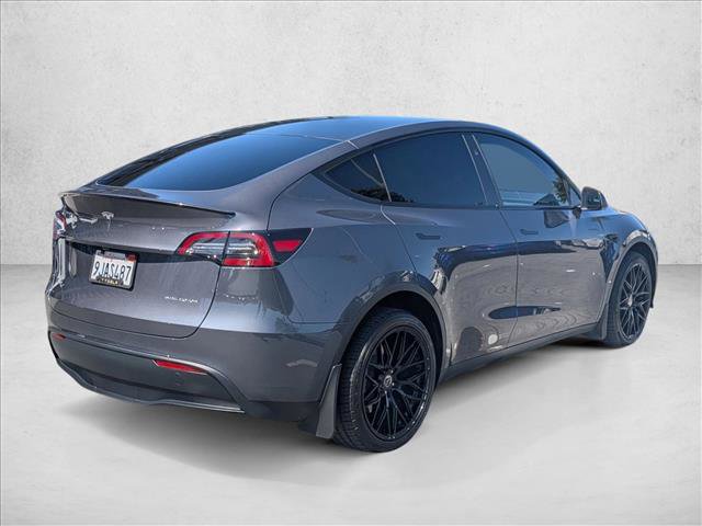 Used 2023 Tesla Model Y Long Range AWD/4WD image 5