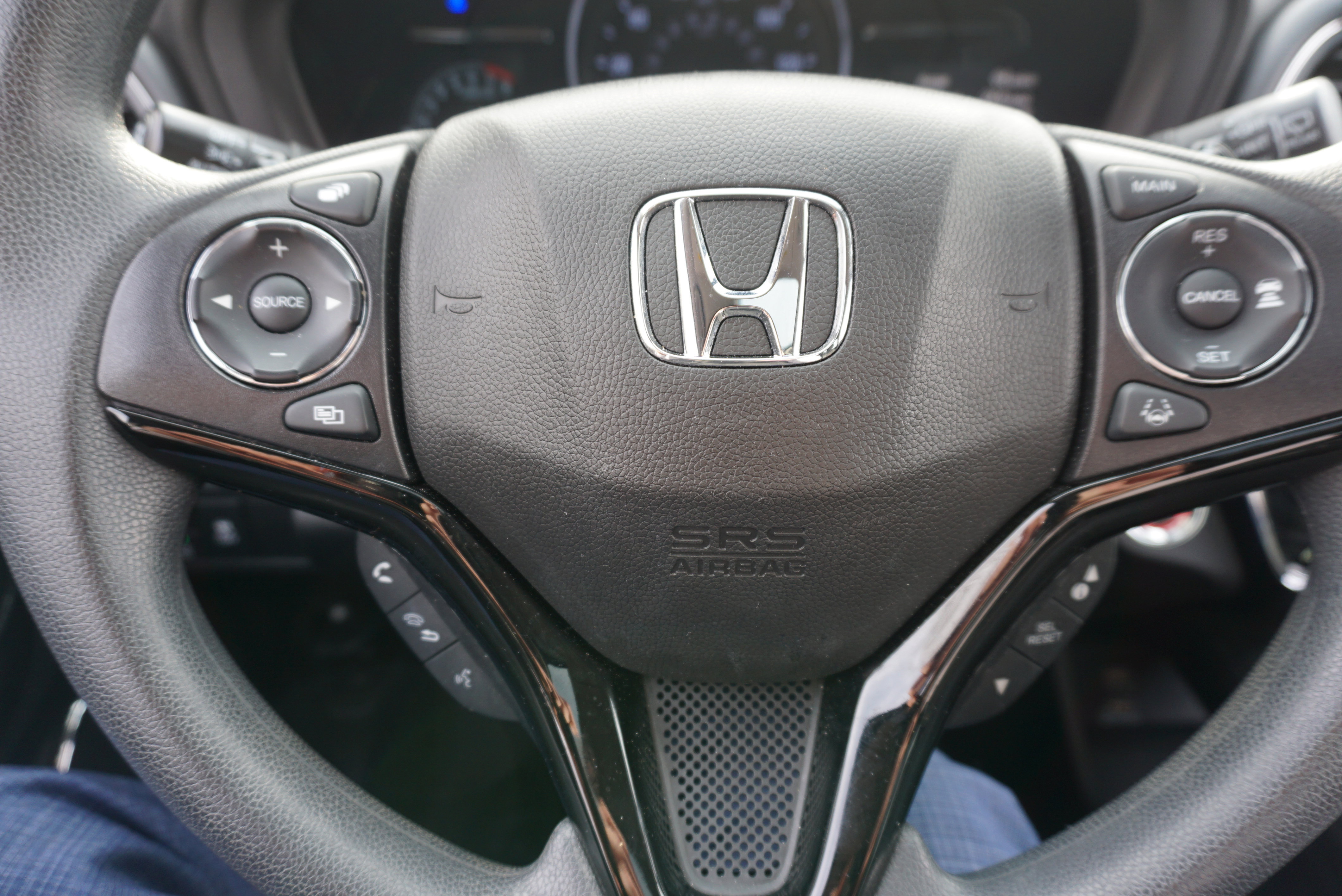 Used 2021 Honda HR-V EX image 9