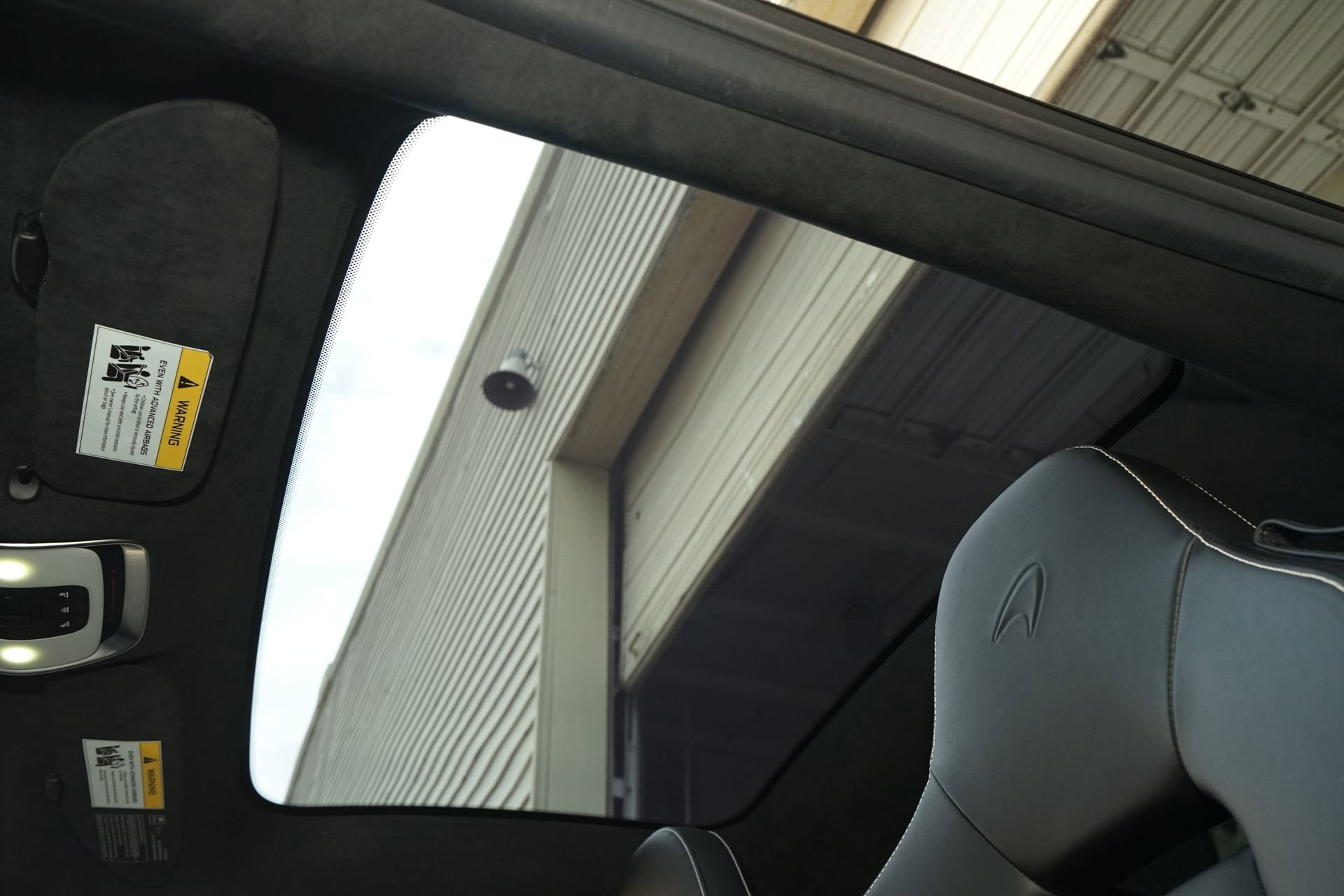 Used 2018 McLaren 570S image 21