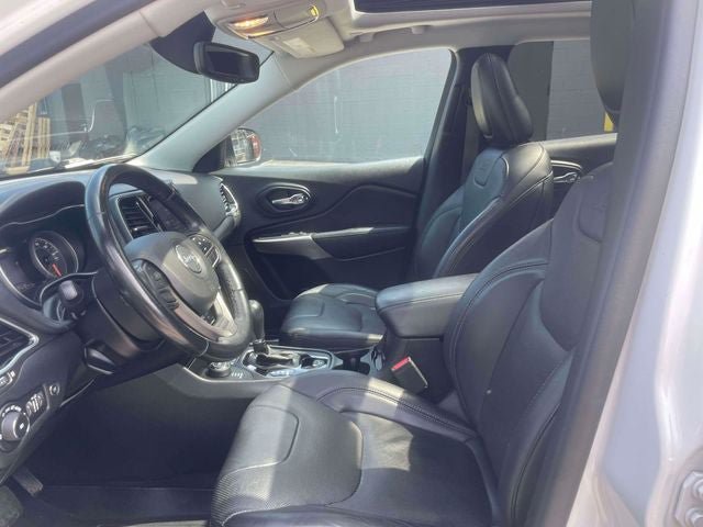 Used 2019 Jeep Cherokee Limited AWD/4WD image 17
