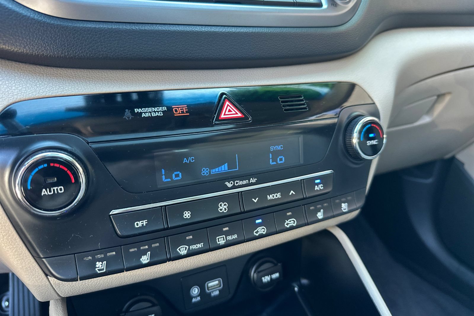 Used 2016 Hyundai Tucson Limited w/ Option Group 03 FWD image 28