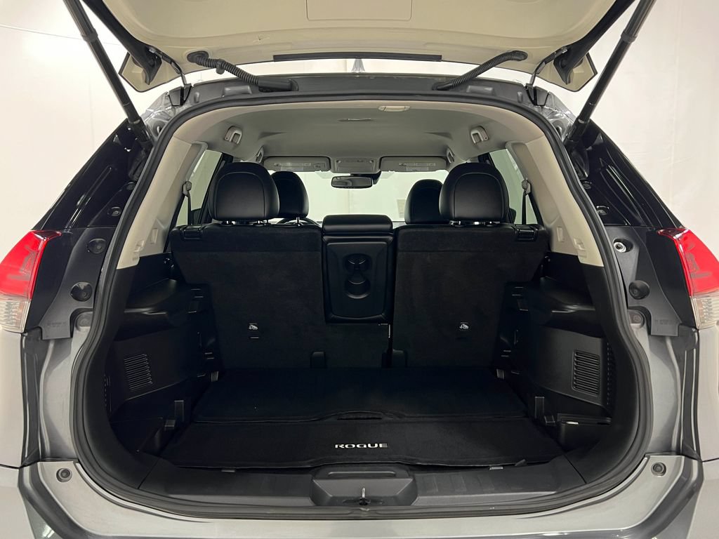 Used 2019 Nissan Rogue SL AWD/4WD image 26