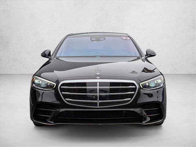Used 2023 Mercedes-Benz S 580 4MATIC Sedan image 2