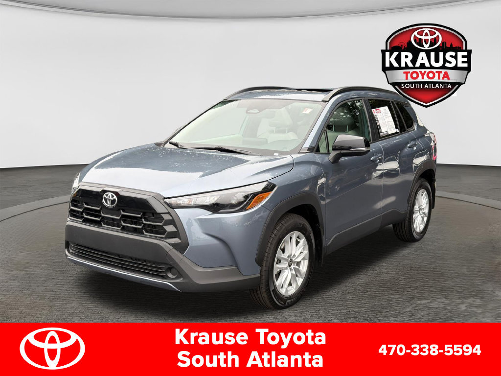 Used 2026 Toyota Corolla Cross LE w/ Moonroof Package FWD image 3