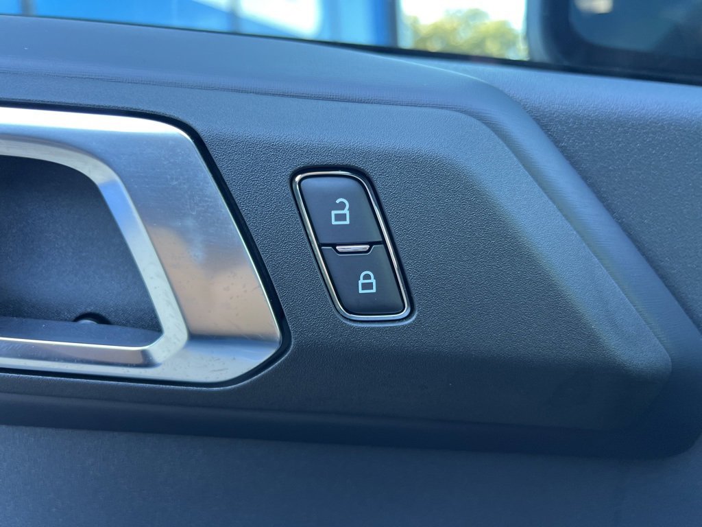 New 2025 Ford Bronco Outer Banks image 13