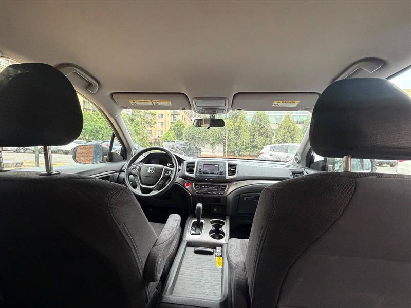 Used 2018 Honda Pilot LX image 28