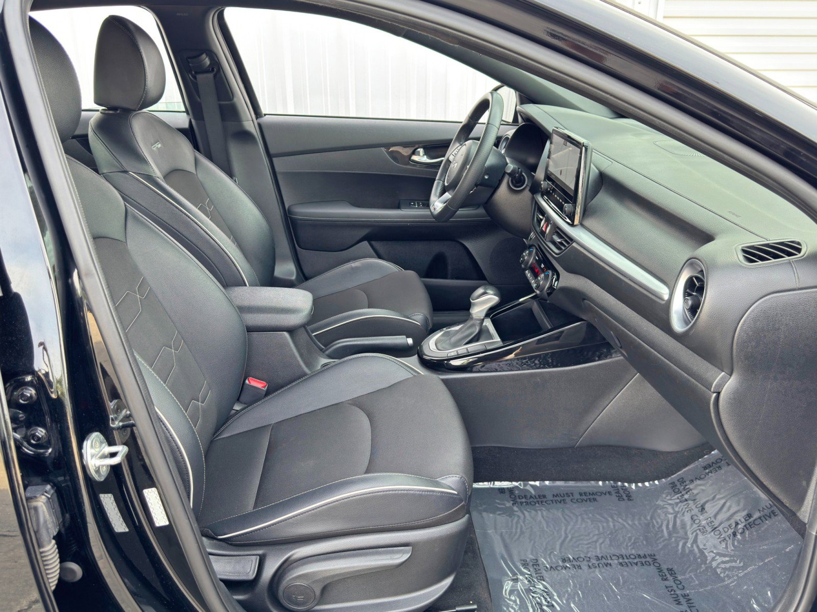 Used 2023 Kia Forte GT-Line FWD image 14
