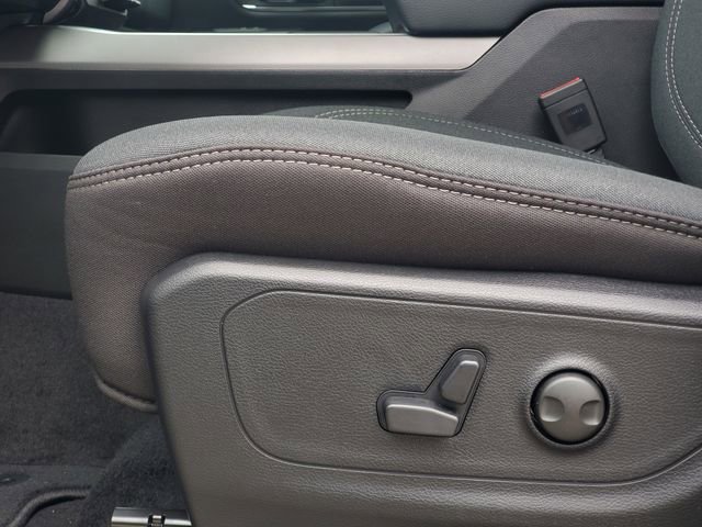 New 2026 RAM 1500 4x4 Crew Cab image 10