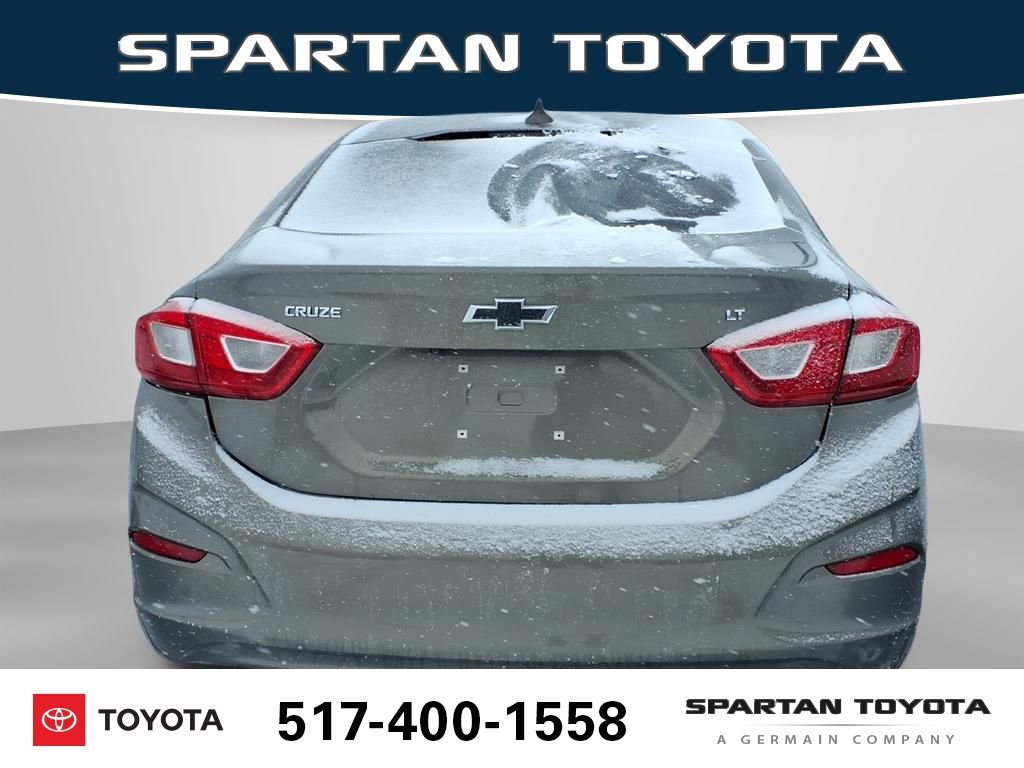 Used 2017 Chevrolet Cruze LT image 8