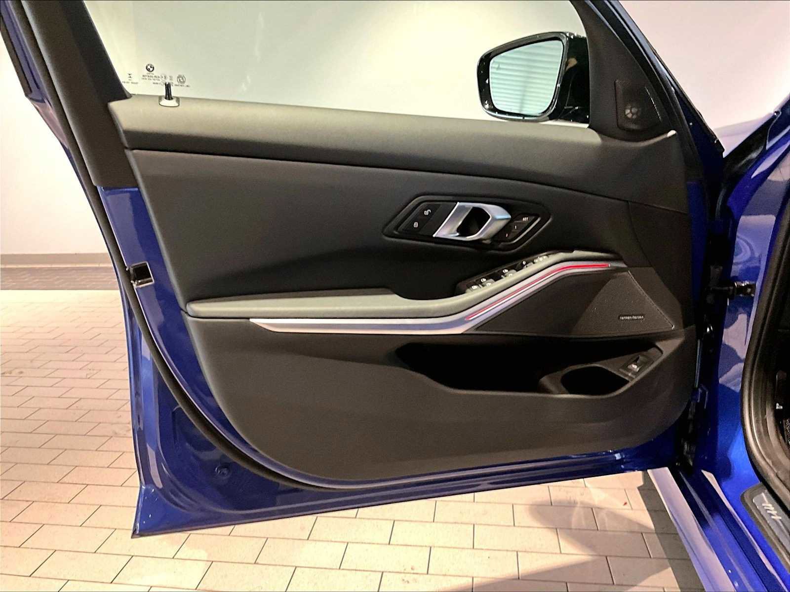 Used 2024 BMW M340i xDrive image 26