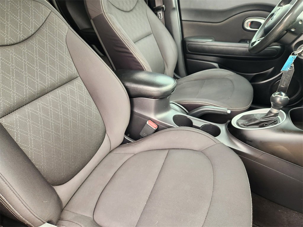 Used 2015 Kia Soul image 14