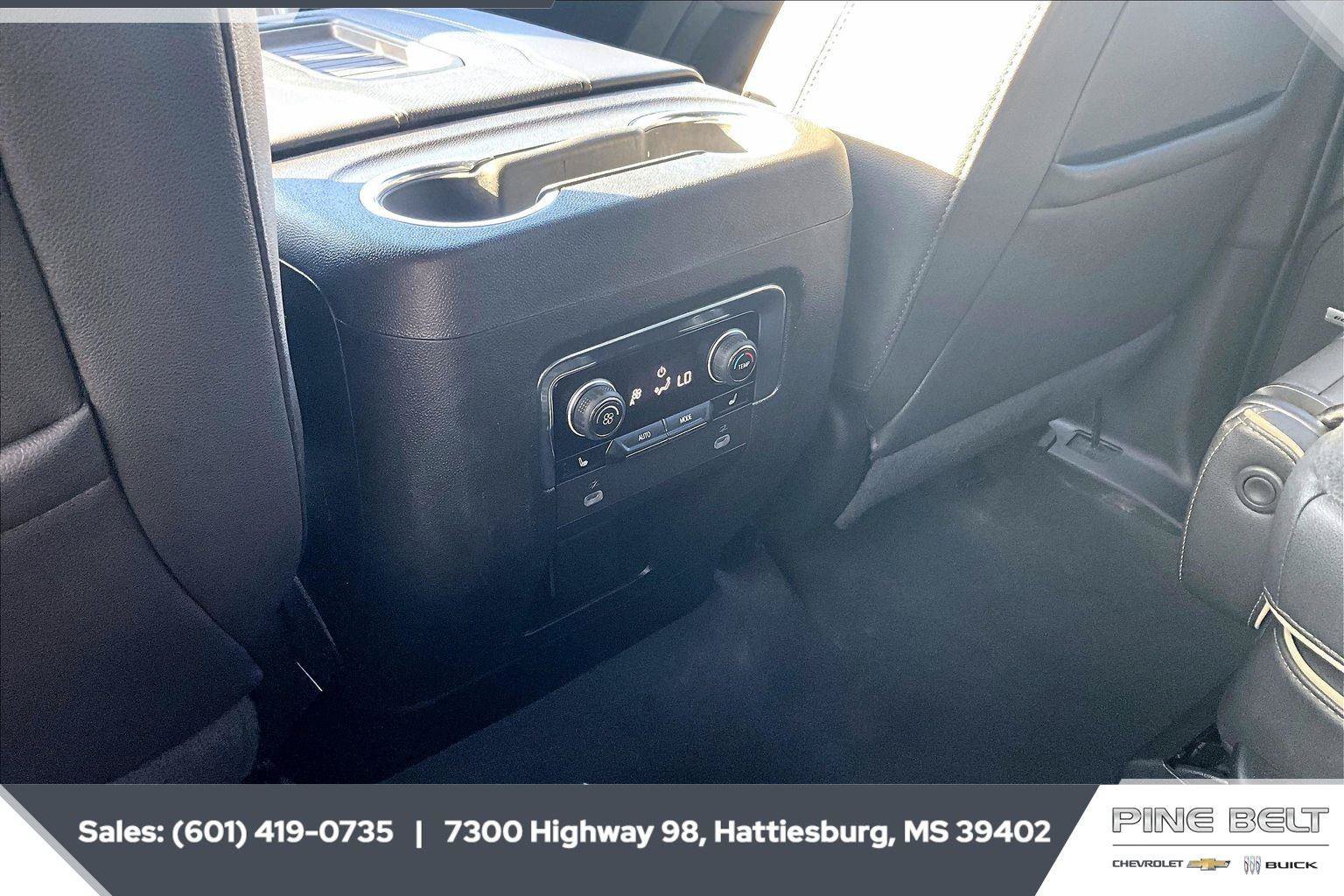 Used 2023 Chevrolet Tahoe Premier AWD/4WD image 25