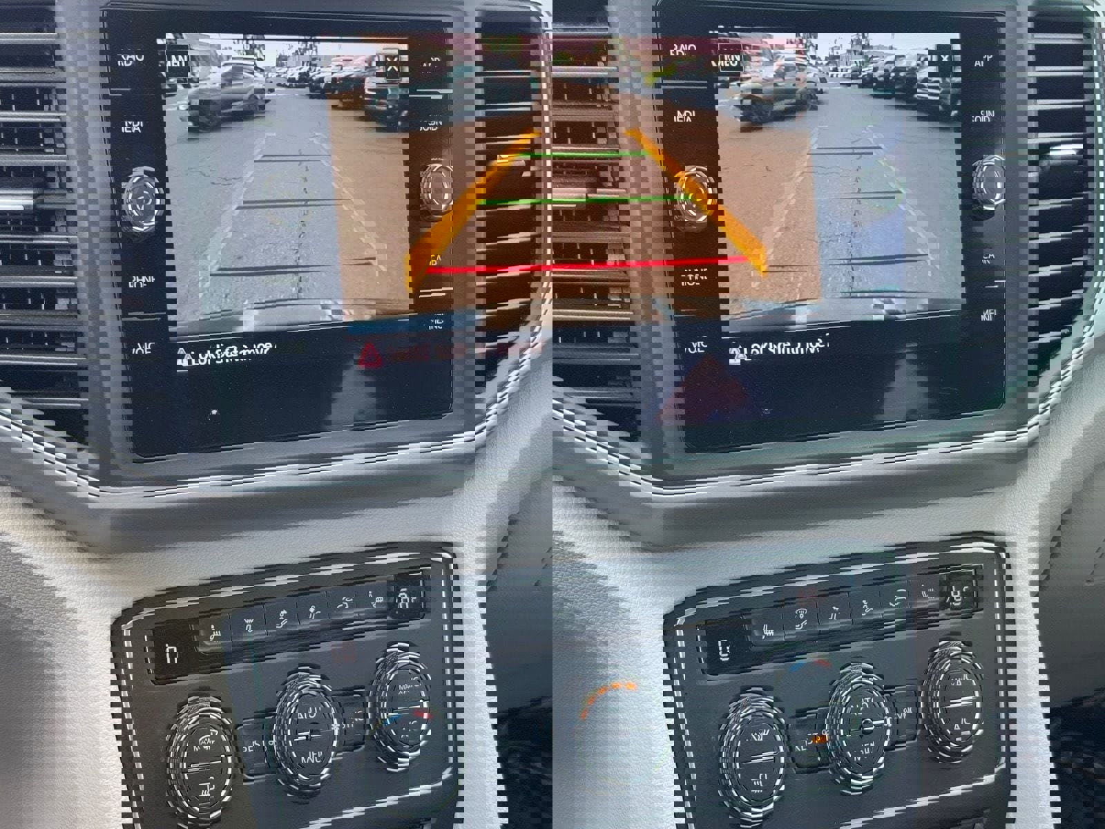 Used 2018 Volkswagen Atlas SE image 23