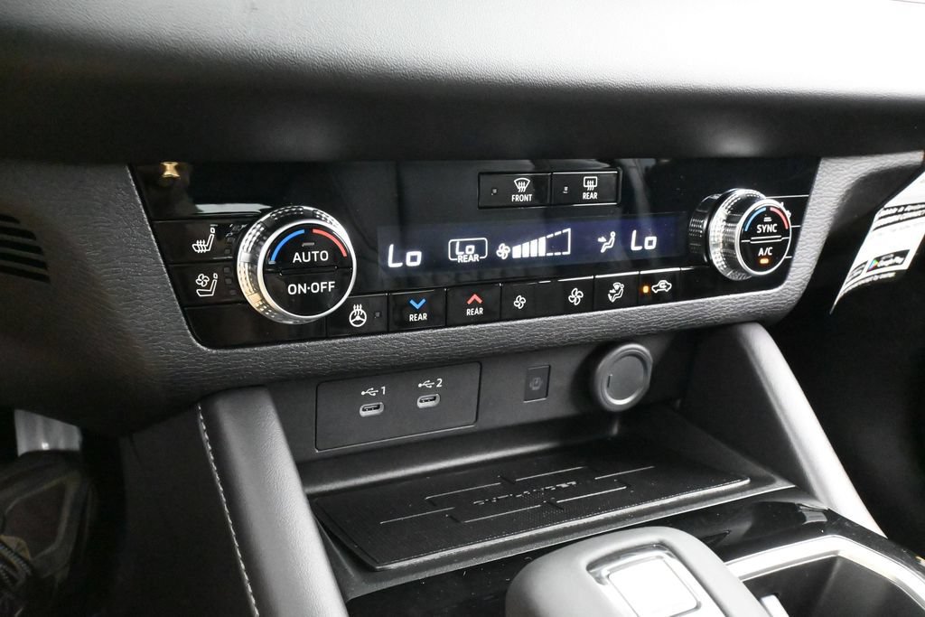 New 2026 Mitsubishi Outlander SEL FWD image 24