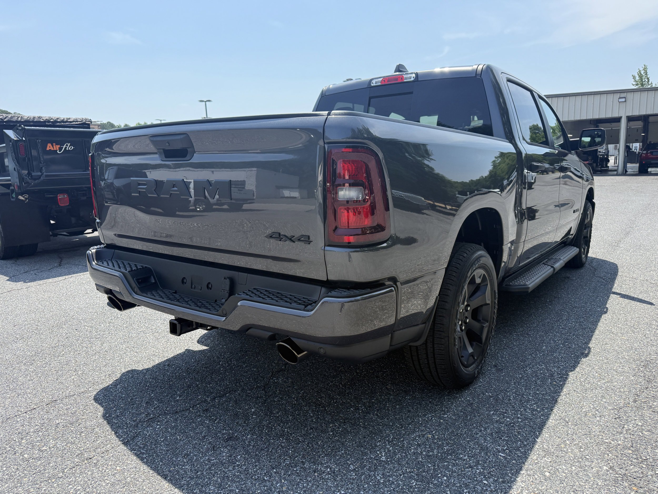 New 2026 RAM 1500 Express AWD/4WD image 8