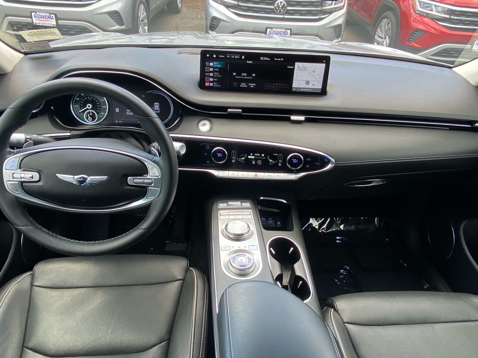 Used 2024 Genesis GV70 2.5T w/ Advanced Package AWD/4WD image 11