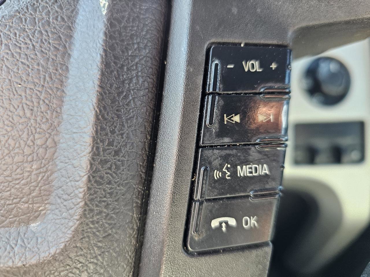 Used 2013 Ford F150 XLT w/ Luxury Equipment Group AWD/4WD image 11