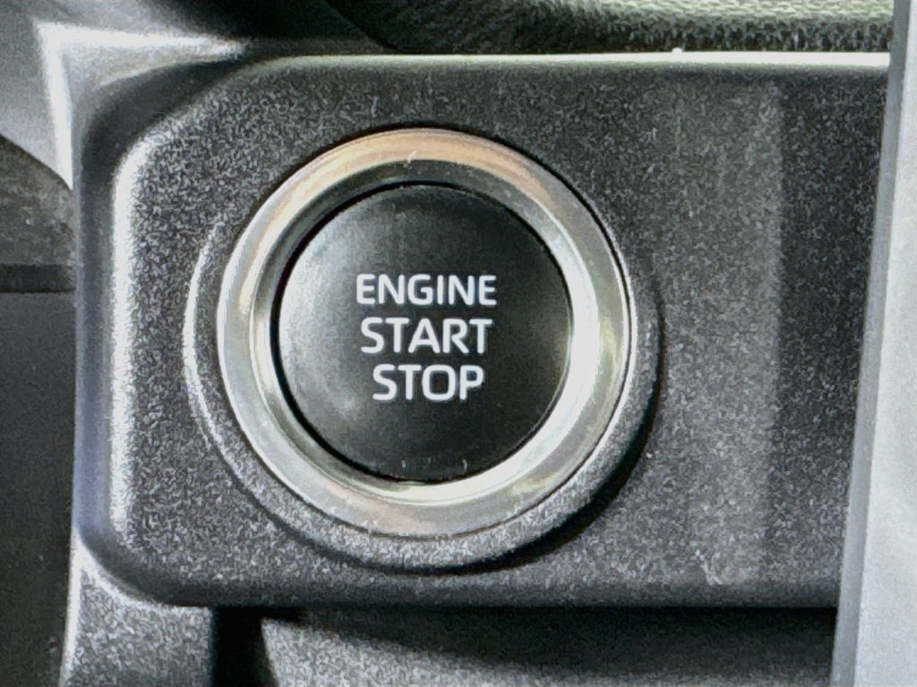 Used 2025 Toyota 4Runner SR5 AWD/4WD image 26