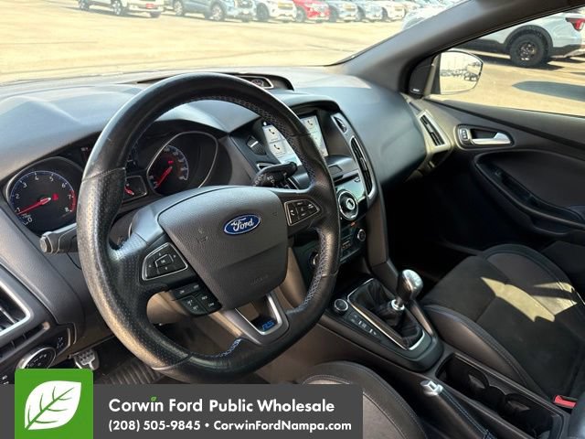 Used 2016 Ford Focus RS AWD/4WD image 13