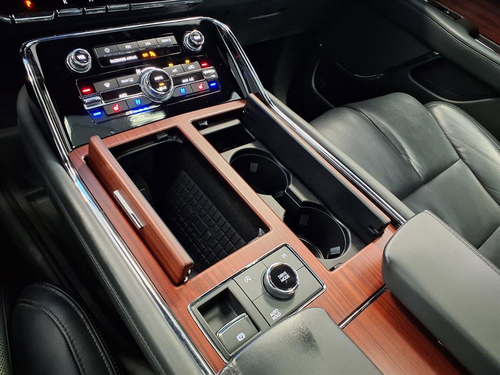 Used 2023 Lincoln Navigator Reserve image 23