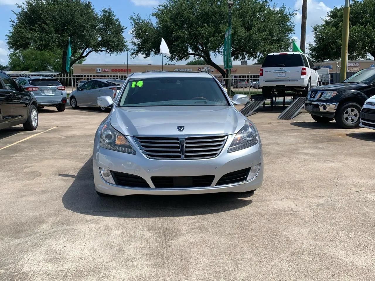Used 2014 Hyundai Equus Ultimate RWD image 2